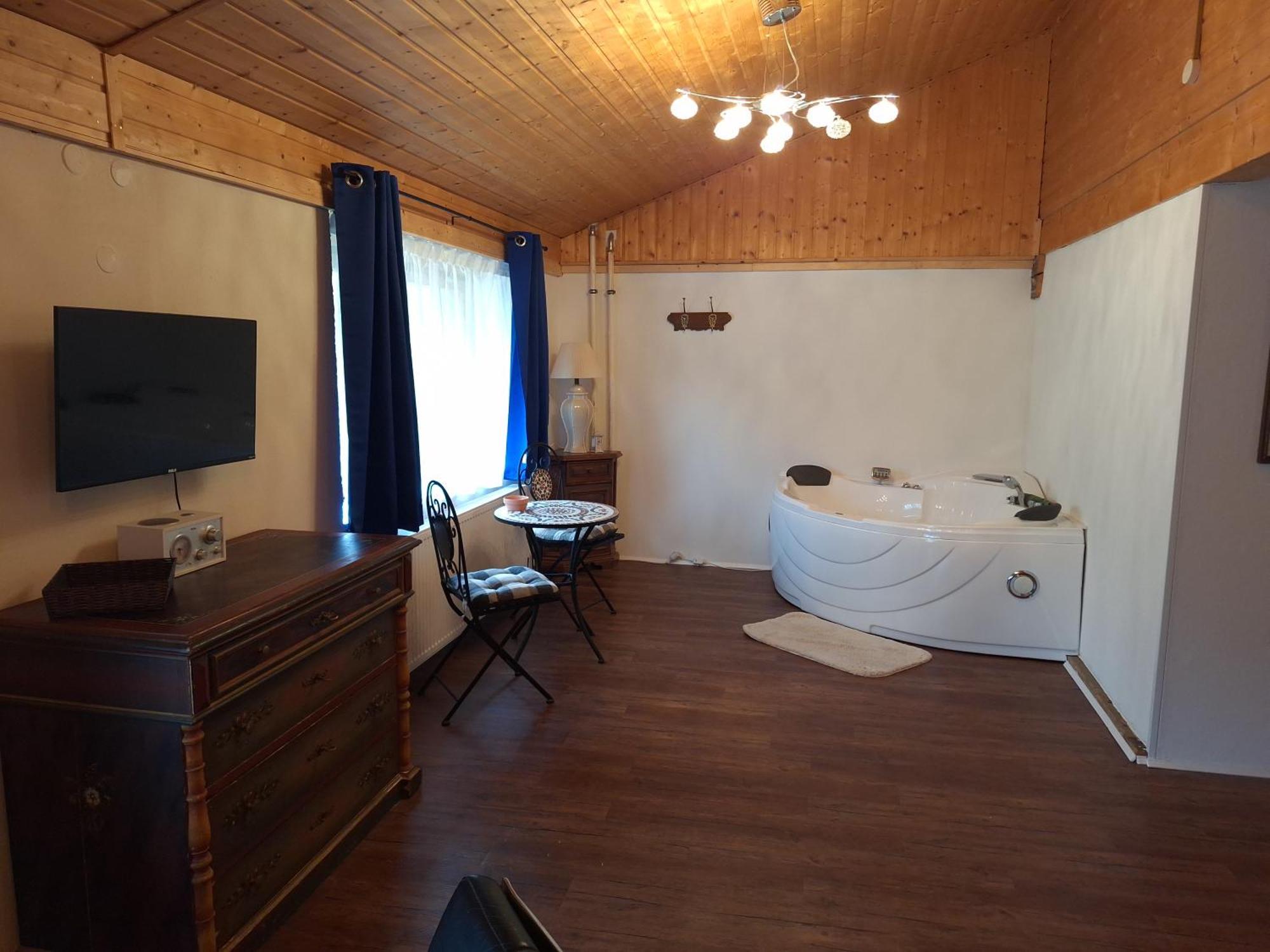 Schwarzwald Escape Guest House Gorwihl ภายนอก รูปภาพ